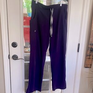 Figs brand women’s size M purple scrub pants.